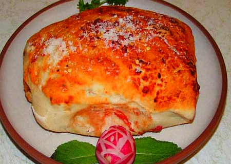 Baked calzone