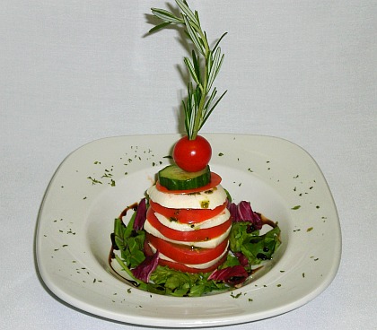 Caprese salad recipe image