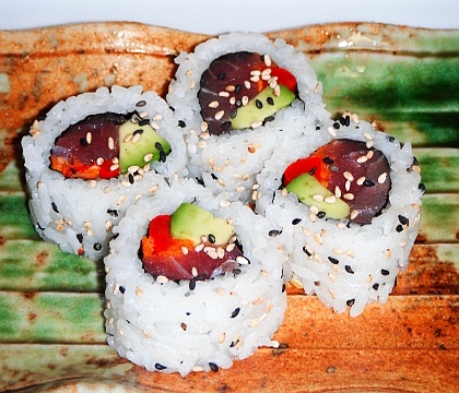Ahi tuna sushi roll